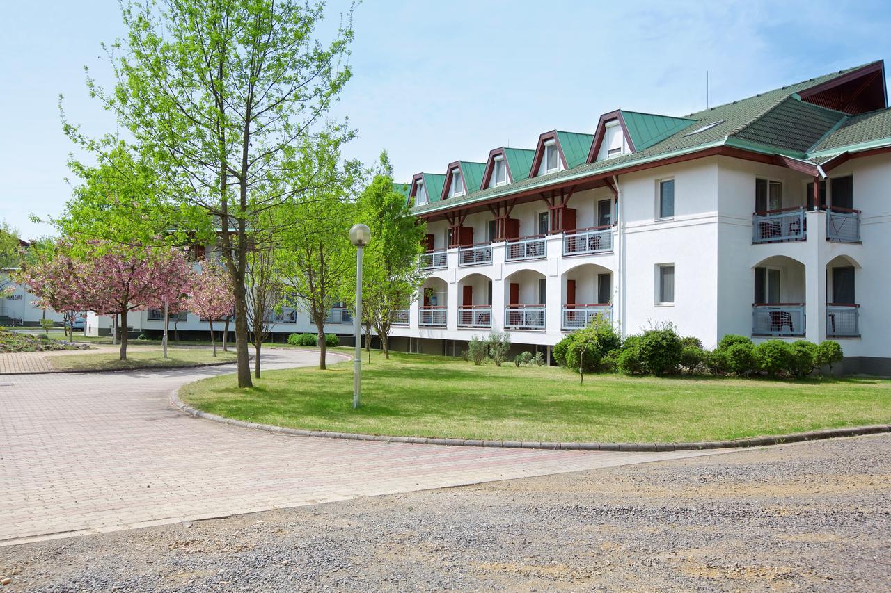 Auguszta Hotel Дебрецен Екстер'єр фото